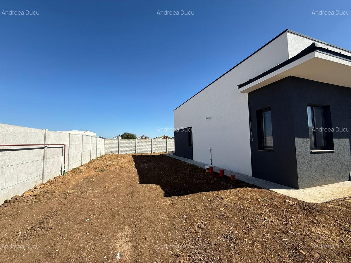 Vila Individuala / 4 Camere / 2 Bai / Teren 440 mp / Gata de mutare - 2