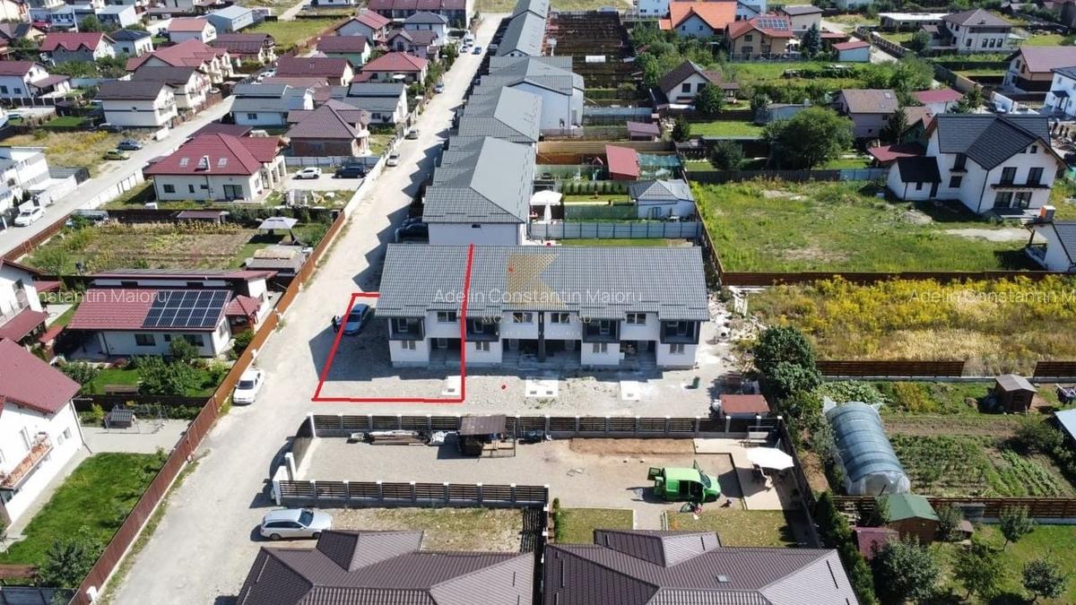 Casă însiruită cu 4 camere și curte proprie - Cartier Izvor, Str. Salc - 20