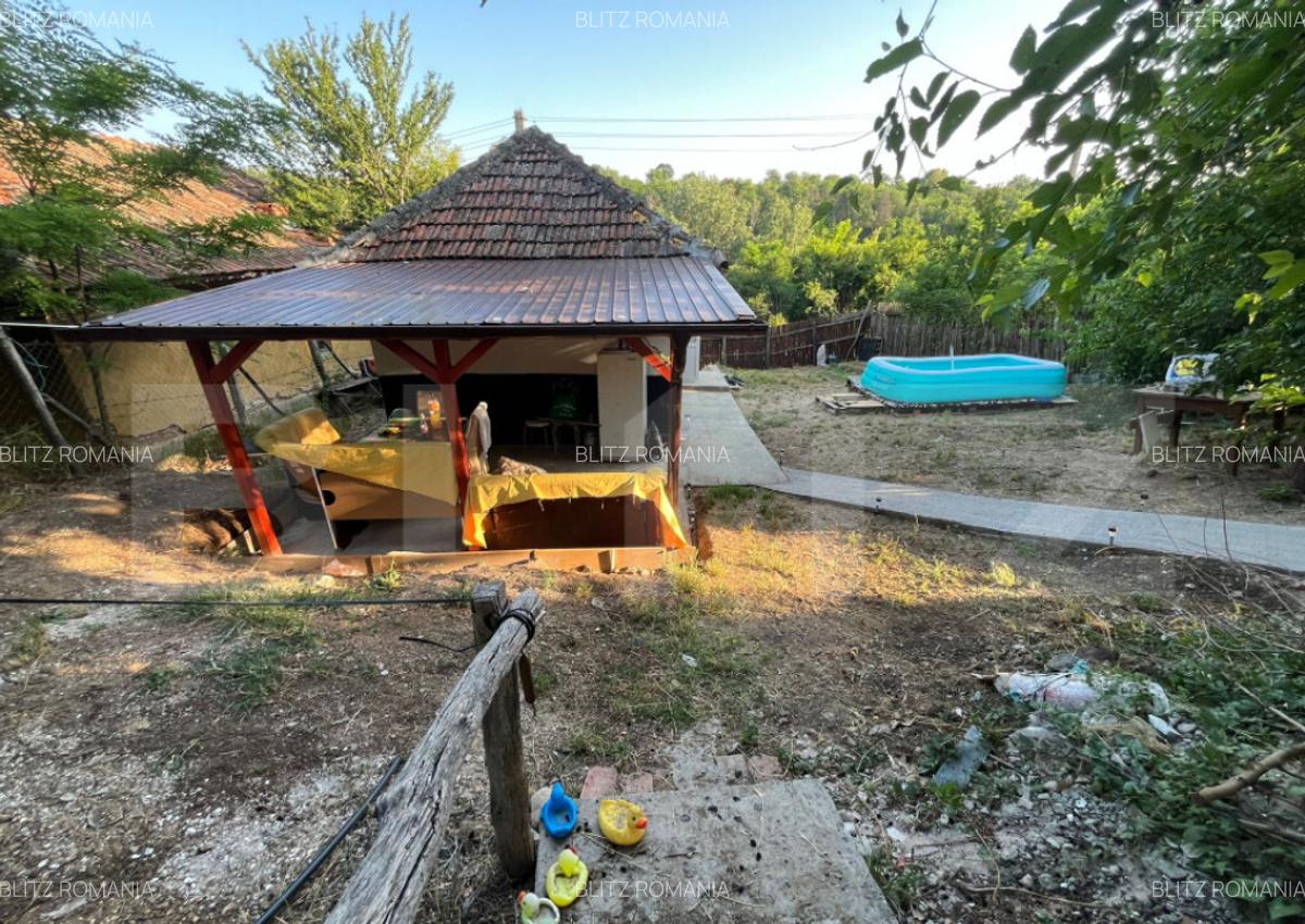 Casa renovata Varvoru de Sus, 30 mpu, 1000 mp curte. - 18