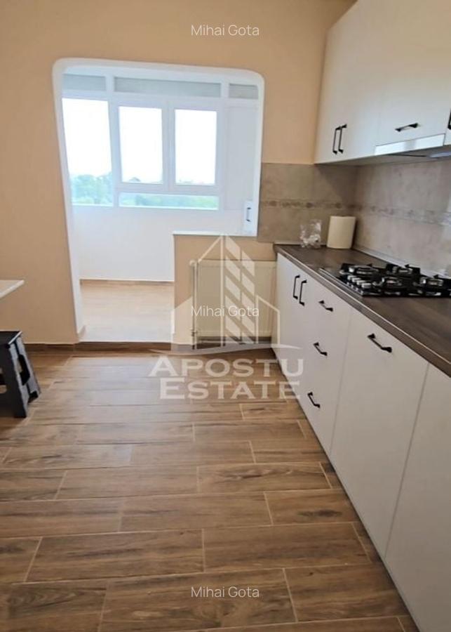 Apartament cu 4 camere, 2 bai, centrala proprie, zona Circumvalatiunii - 15