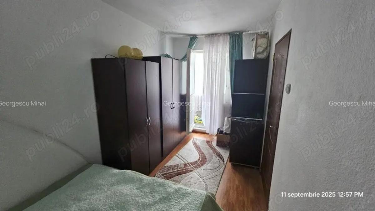Proprietar, vand apartament 2 camere semidecomandat - 2