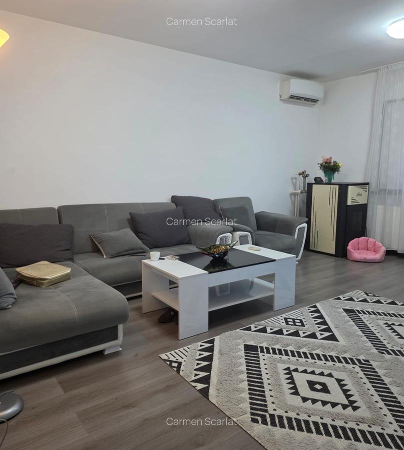 Casa de vanzare, utilata, mobilata, teren in supafata mare - 2