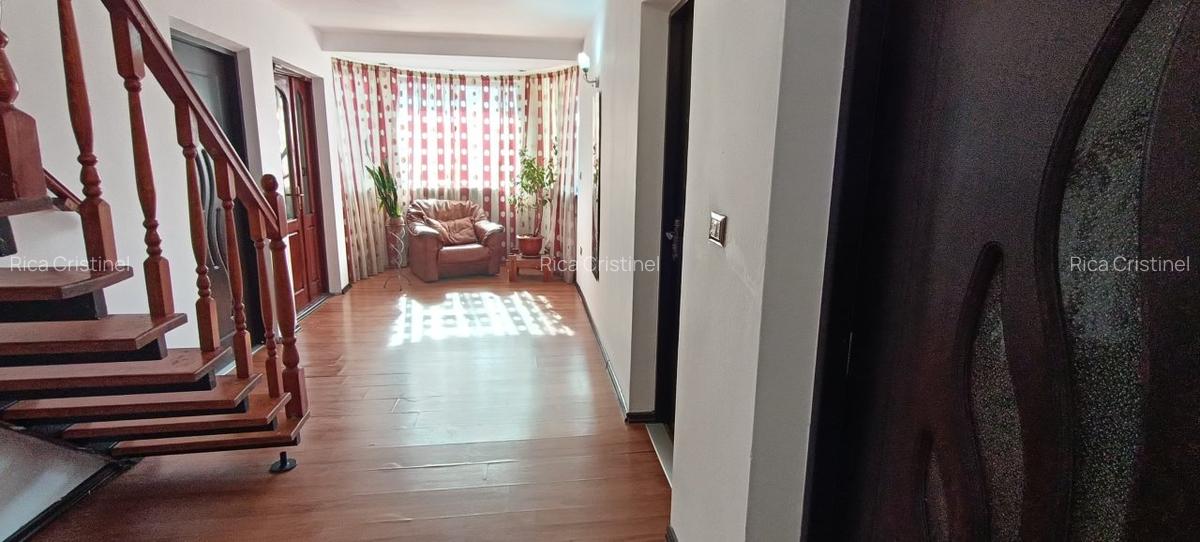 Vila 3 etaje in Piatra Neamț - 10