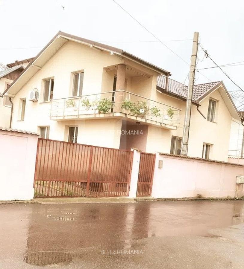 Casa P+1 de vanzare, cu 4 camere, 180 mp, zona Micro 2 - 2