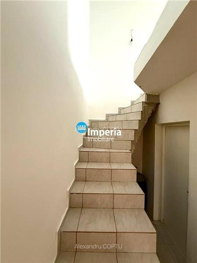 Casa 8 camere, 3 bai, canalizare, 300 teren Tineretului  Lunca Cetatuii - 6