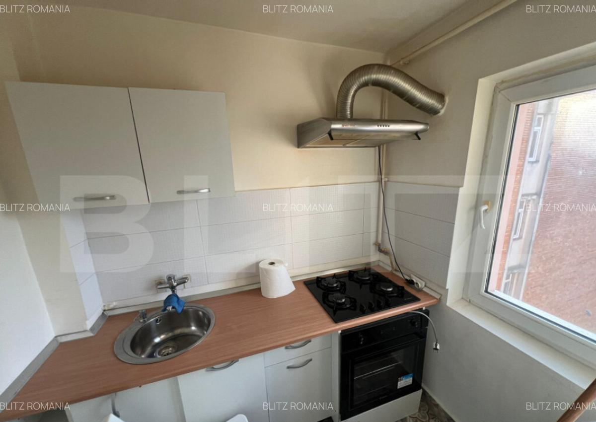 Garsoniera Mobilata & Utilata 18 mp, zona Central - 3