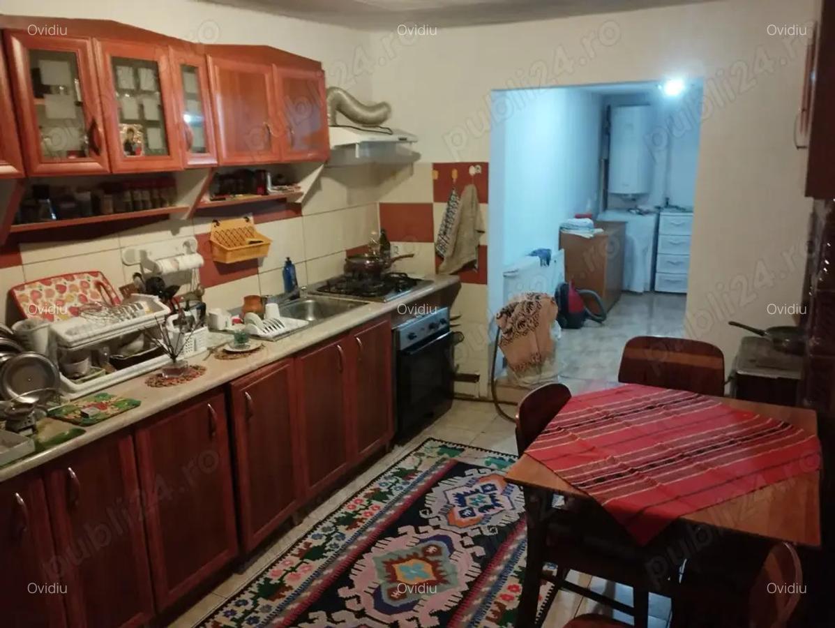 Vand casa cu trei camere 100 m2 in Buhusi, Bacau. - 5