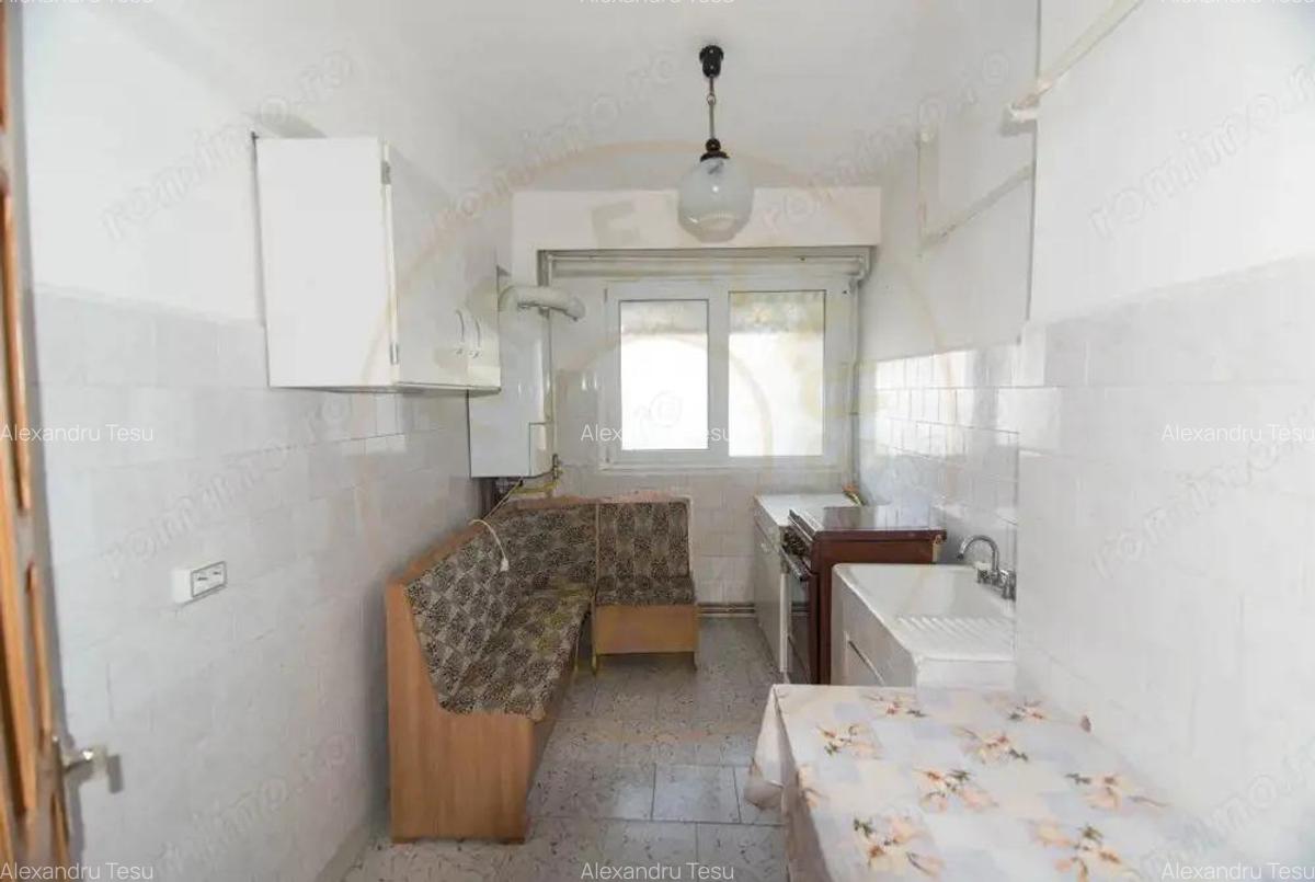 Apartament 2 camere decomandat Prundu zona excelenta - 4