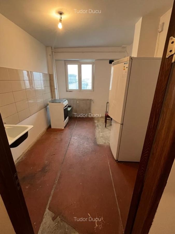 Apartament 3 camere - decomandat - Mihai Bravu - 8