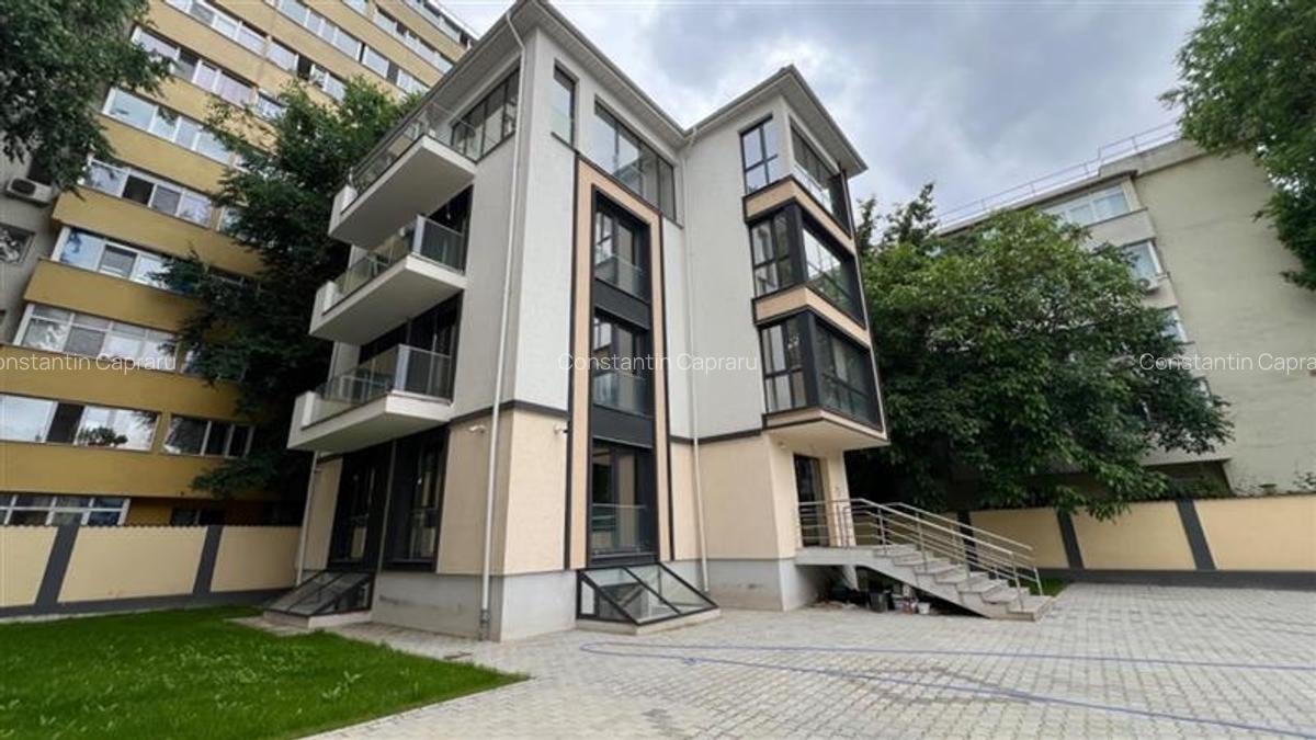 Cladire individuala de inchiriat - curte libera 440 mp - 4