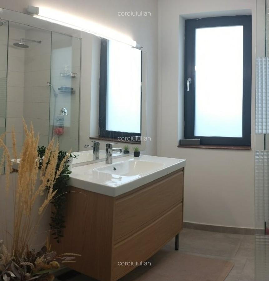 De vânzare casa P+E+Pod+Garaj, cu 4 camere, teren 520 - 15