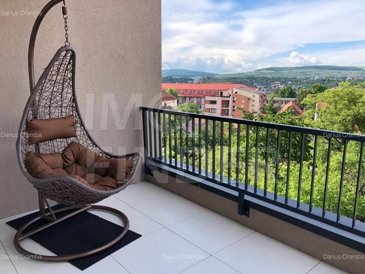 Inchiriere apartament 3 camere situat in vila privata, zona UMF - 14