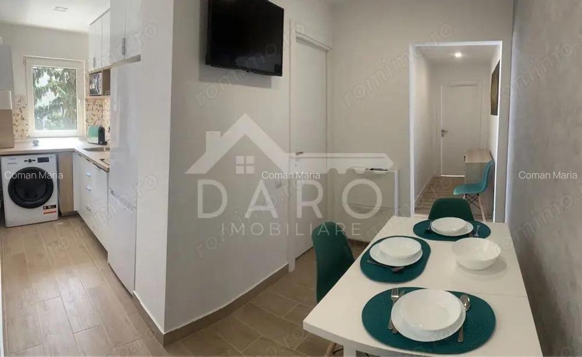 De i^nchiriat apartament cu 3 camere, zona UMF - 1