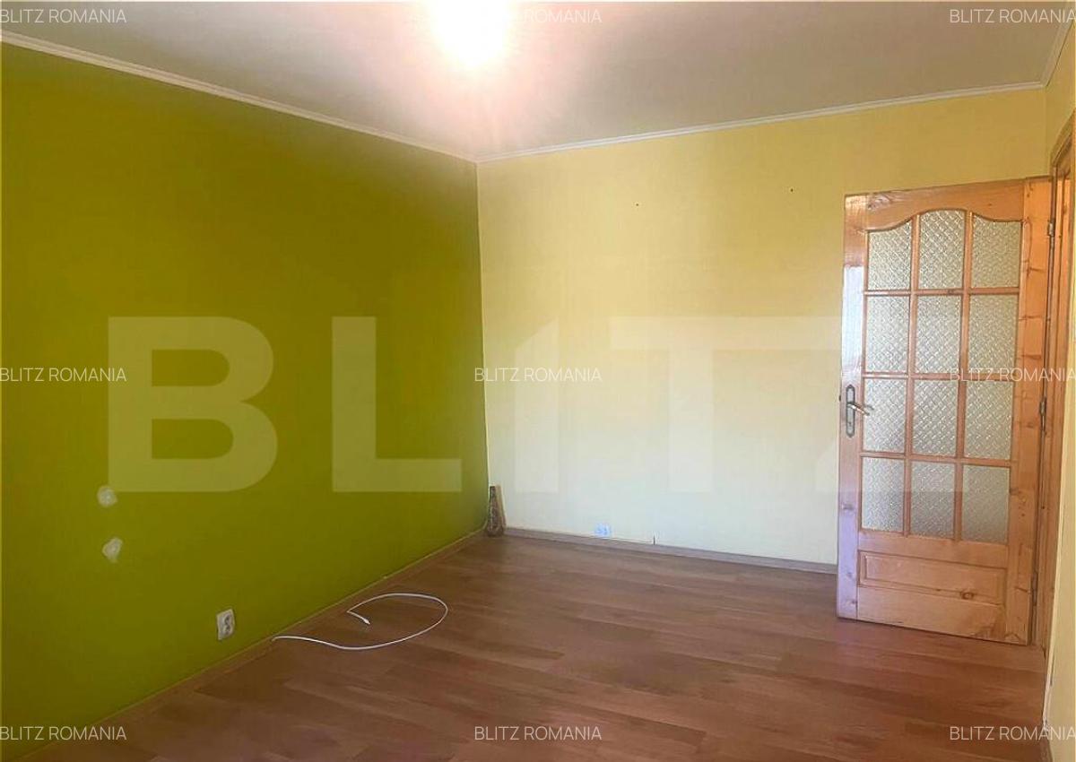 Apartament cu 3 camere, decomandat, zona Lipovei - 2