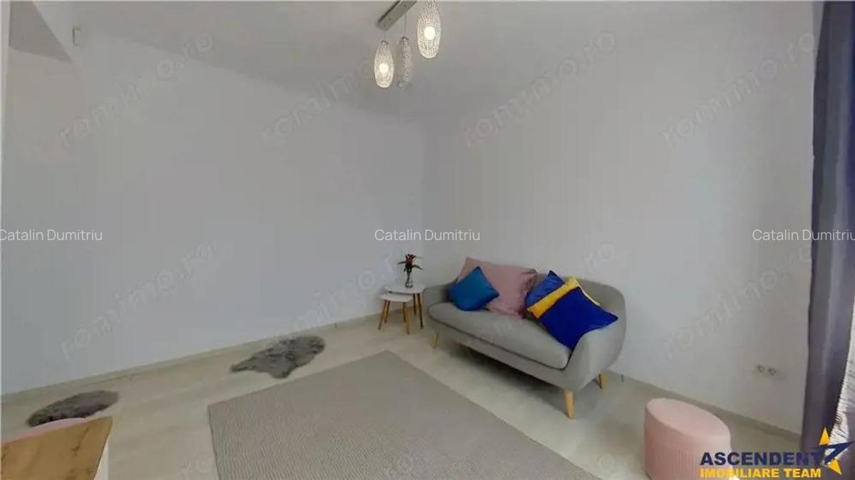 EXPLOREAZA 3D! Nobiliara proprietate, in vila, cu 50 mp gradina, Tractorul, Brasov - 12