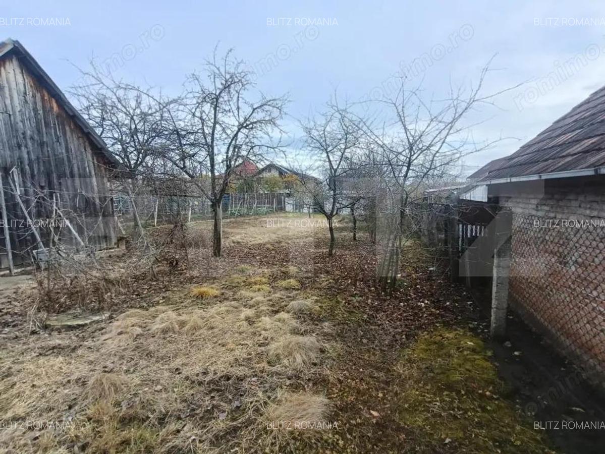 Casa 50 mp cu 2 camere + anexa, garaj ?i teren 719 mp zona Lidl - 2