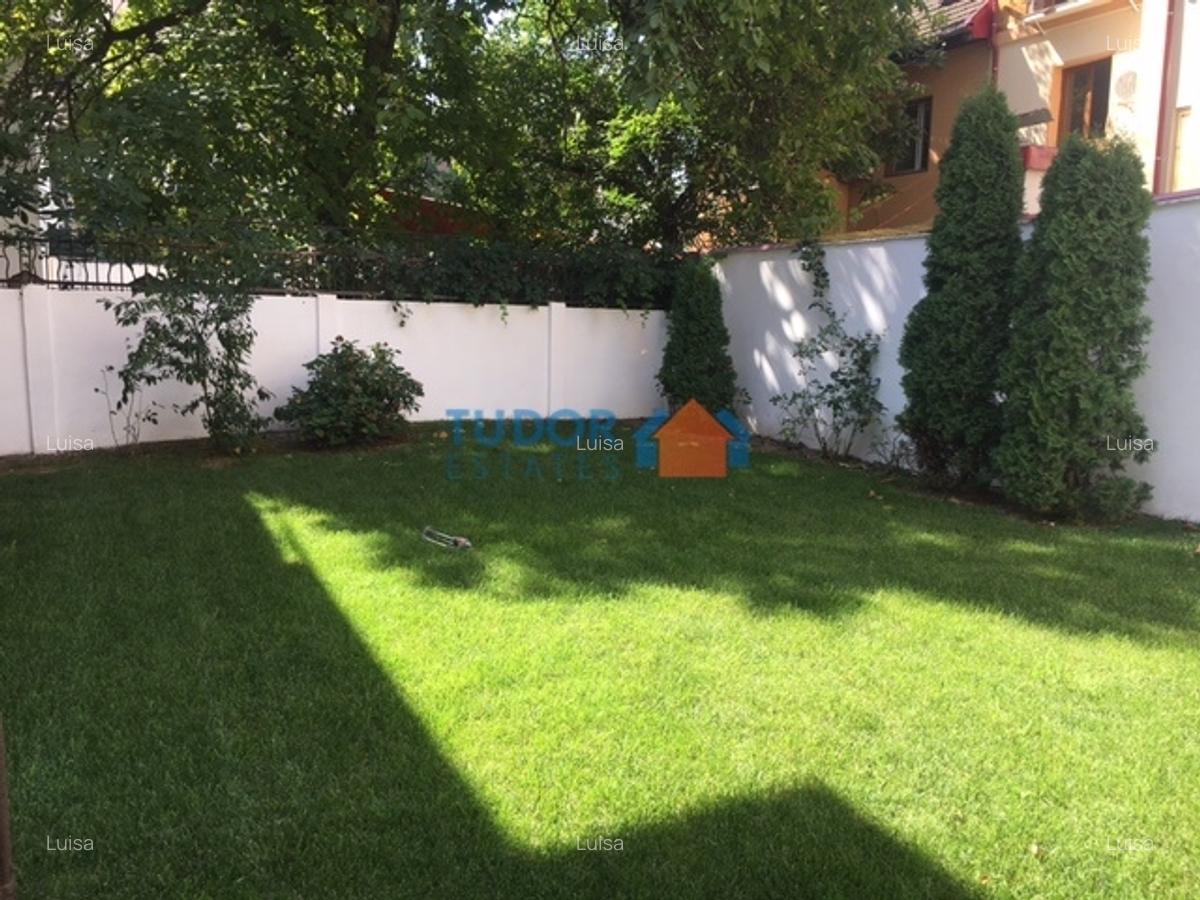 Vila iclasica cu o gradina superba - 2