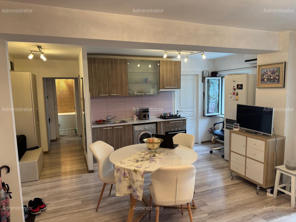 Aviatiei Hotel Cristal Palace apartament cu 2 camere de vanzare - 2