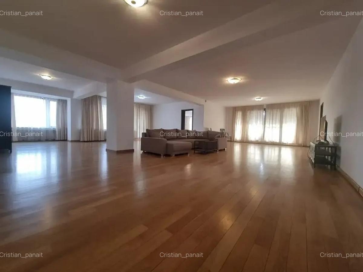 Apartament cu 5 camere decomandat în Kiseleff - 2