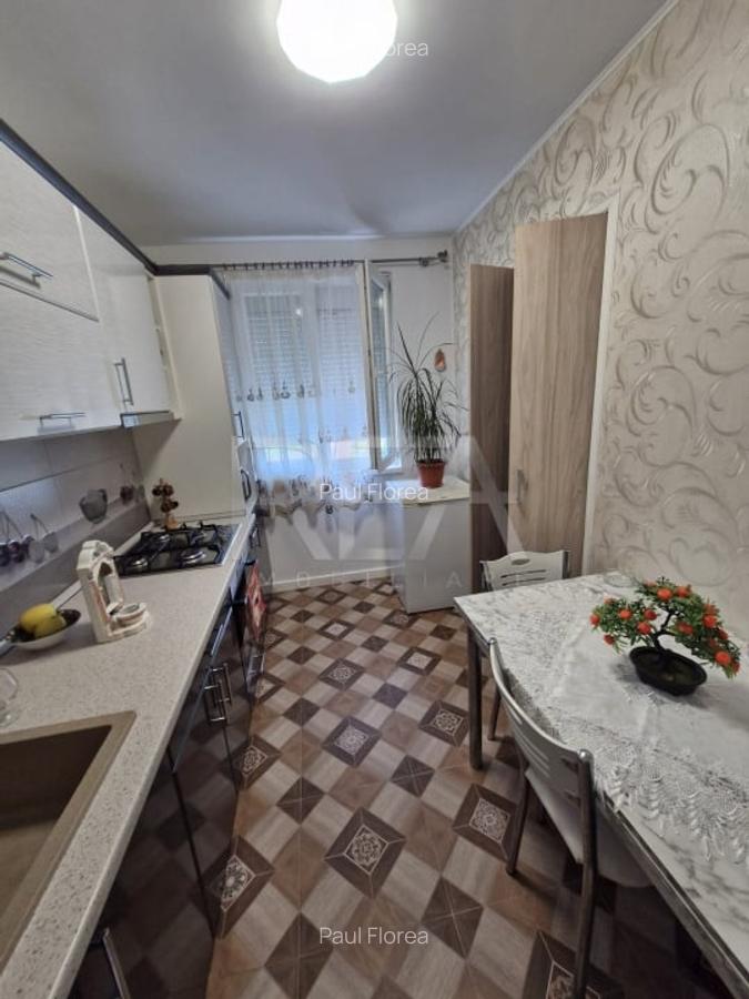 Apartament cu 3 camere foarte aproape de statia de metrou 1 Decembrie 1918 - 10