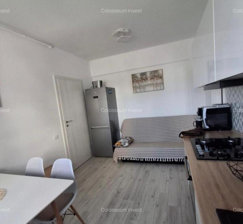 Apartament de 2 camere, tip studio - zona Tractorul - 3