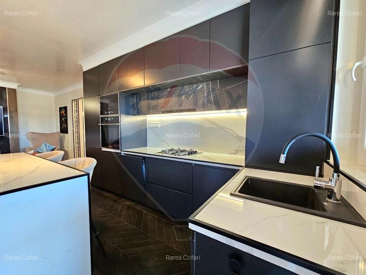 Inchiriere penthouse superfinisat cu 3 camere in zona Centrala - 14