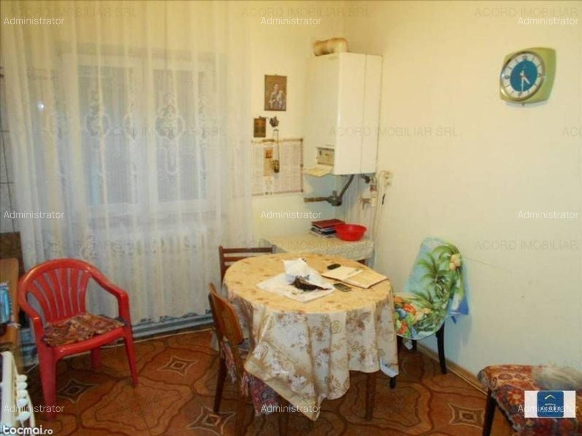 FALEZA NORD-APARTAMENT 5 CAMERE ETAJ 1 CU GAZE - 4