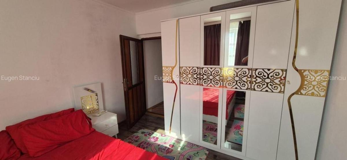 Apartament cu 3 camere semidecomandat, mobilat în Crângași - 9