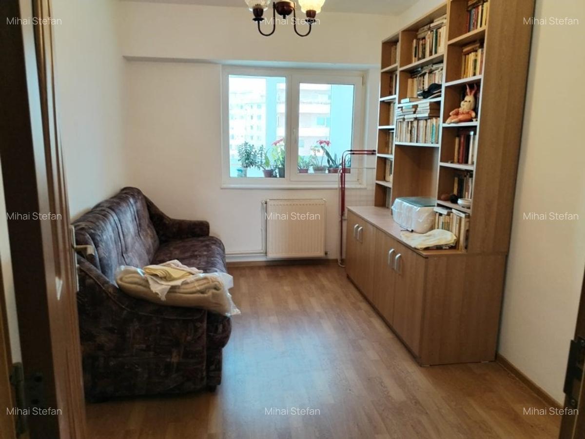 Apartament cu 3 camere decomandat în Aurel Vlaicu - 10
