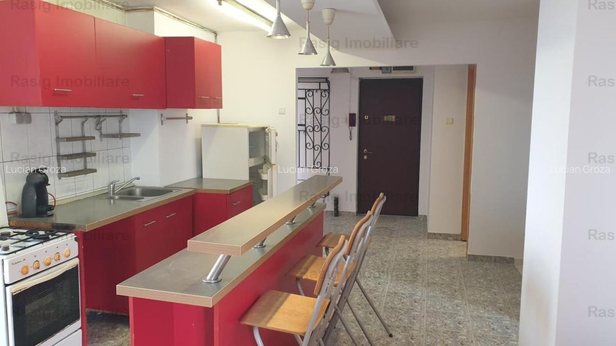 Apartament cu 4 camere decomandat în Lujerului - 16