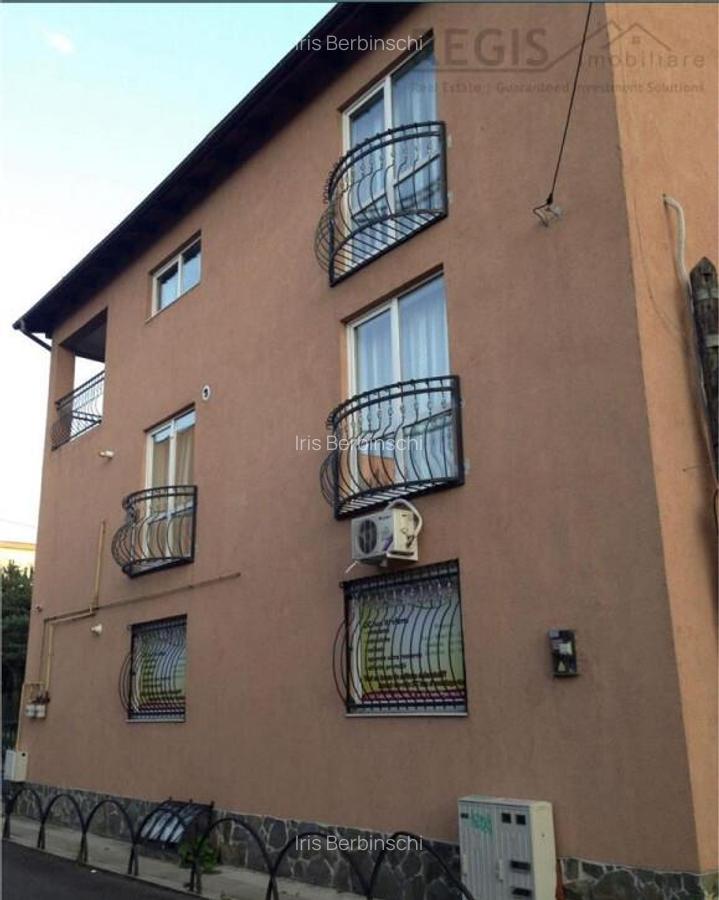 Vila 8 Camere si Curte Spatiu Ideal pentru Familie Ma... - 1