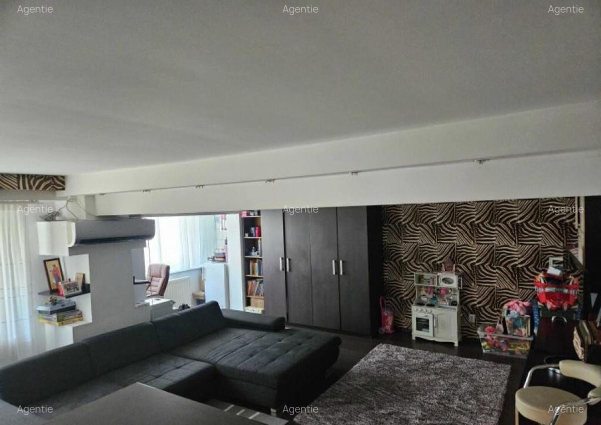 Piata Muncii, B-dul. Basarabia.Apartament 3 camere. - 2