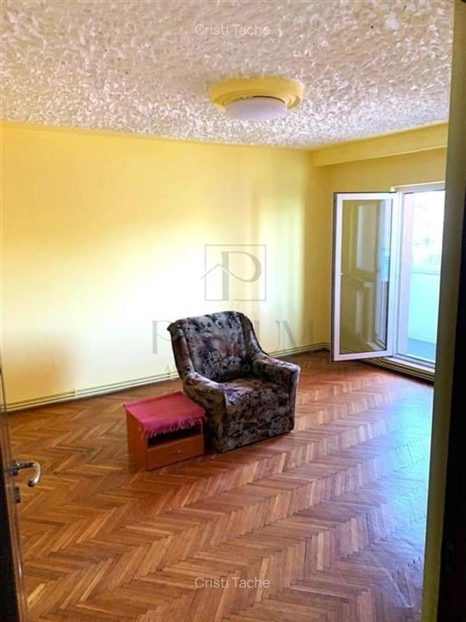 LIPOVEI - IULIUS MALL - ETAJ 3 - BLOC IZOLAT - 4 cam - 2 bai - 2 balcoane - cent - 2
