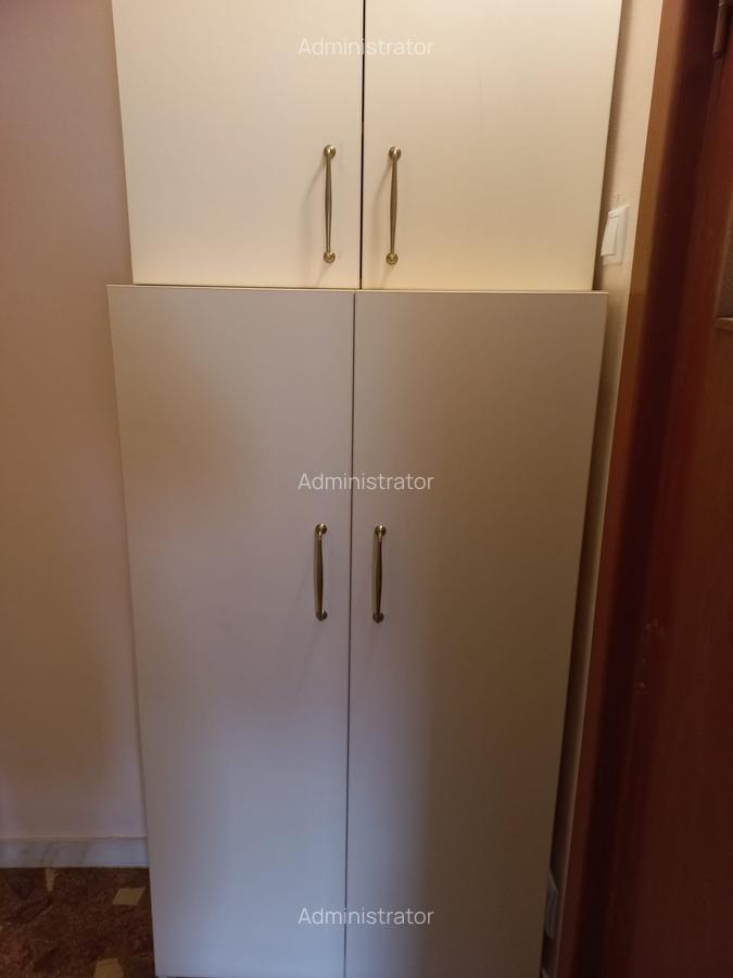 Apartament cu 3 camere decomandat, mobilat în 1 Mai - 10