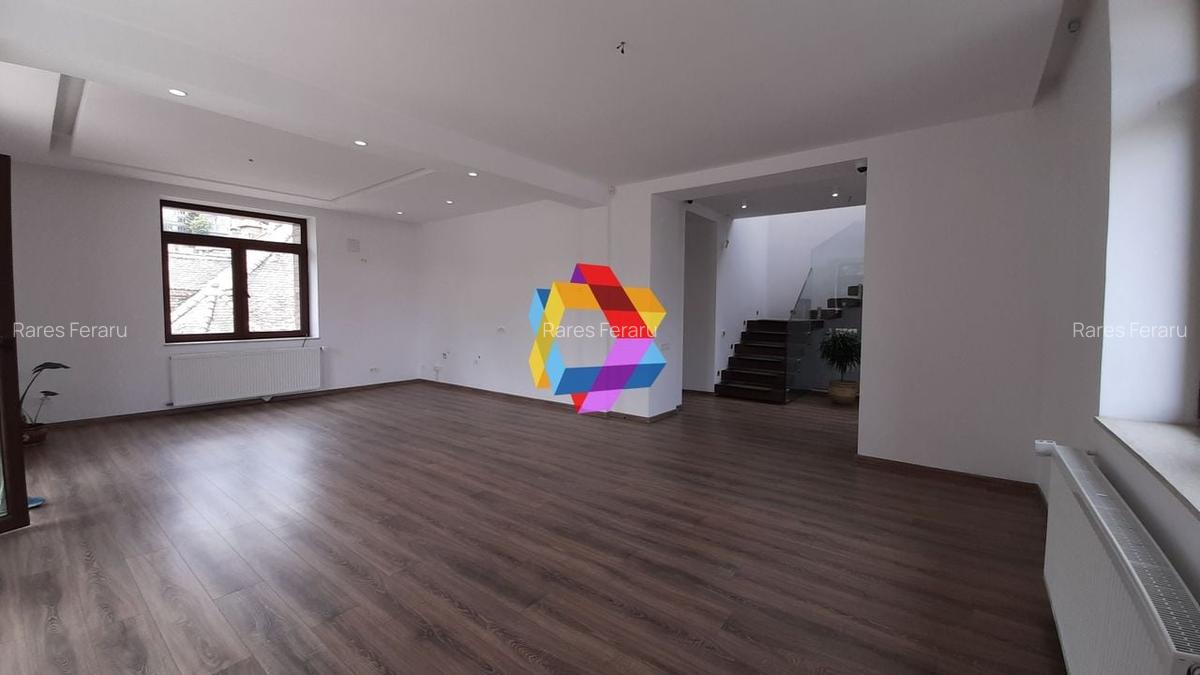 Spatiu de birouri deosebit - 160 mp - 6