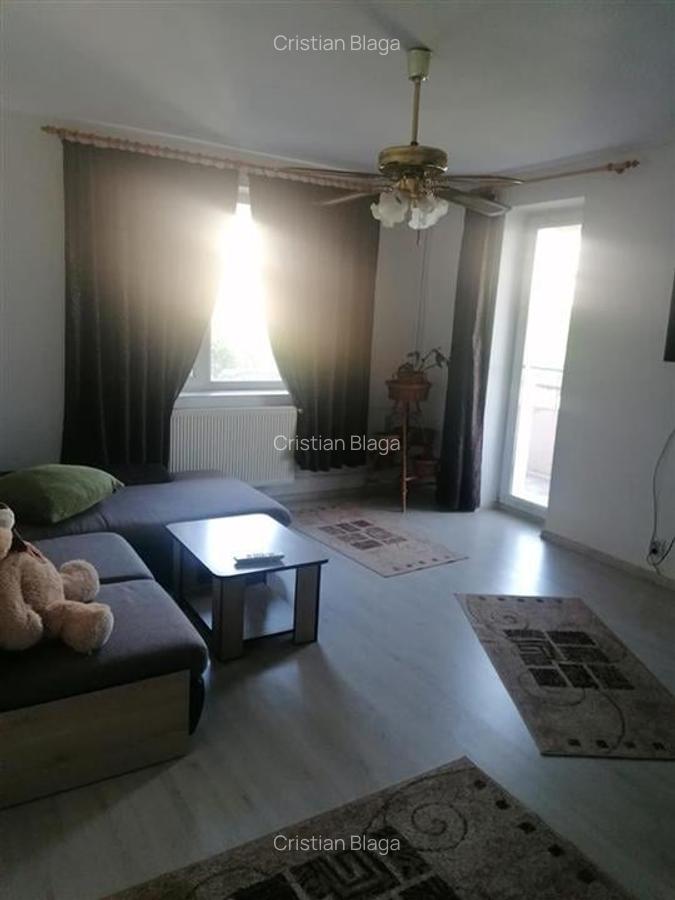 Apartament cu 3 camere decomandat în Rogerius - 5