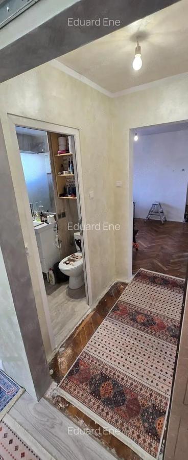 De vanzare apartament 2 camere, zona centrala, etaj 1 - 2
