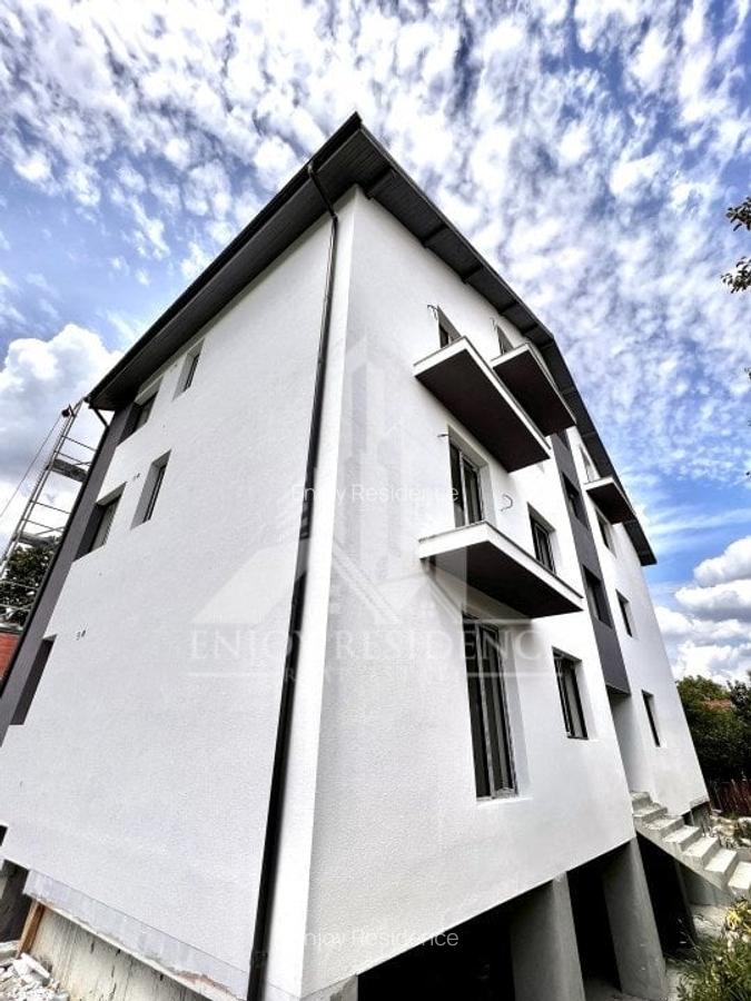 Apartament cu 3 camere decomandat în Crângași - 1