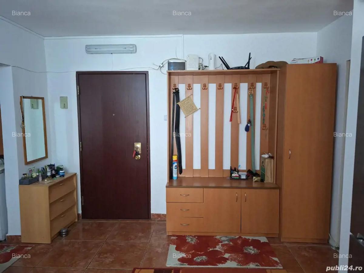 Apartament locatie potrivita pentru spatiu comercial - 12