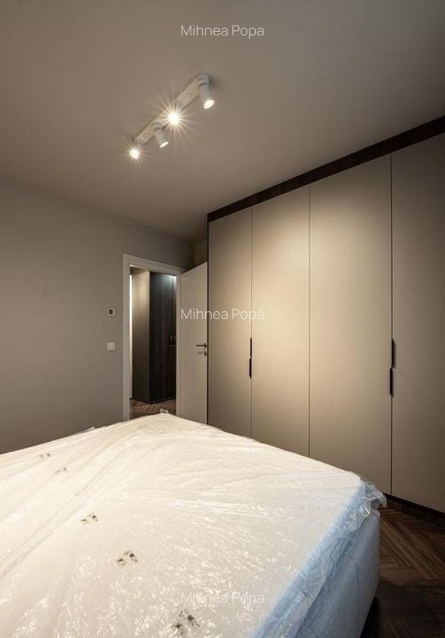 3 camere de inchiriat | BANEASA | Vedere la PADURE - 13