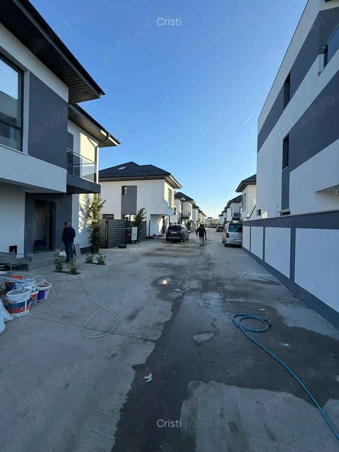 Vila Prelungirea Ghencea , parter , etaj si mansarda! - 9