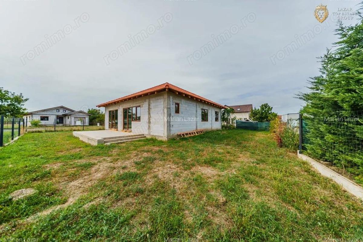 Casa de vanzare cu 3 camere in Mandruloc - 3