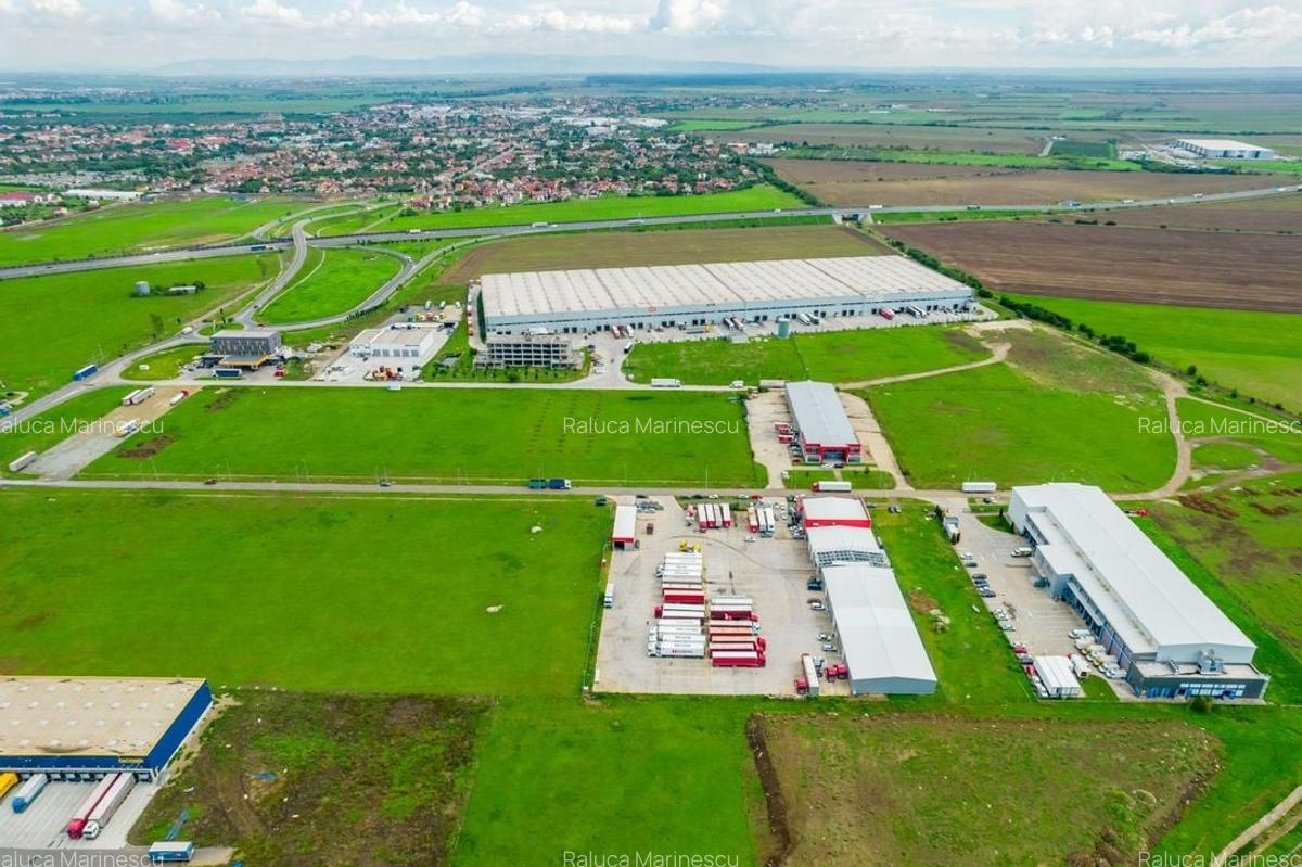 Parcare tiruri și spațiu de birouri - 10