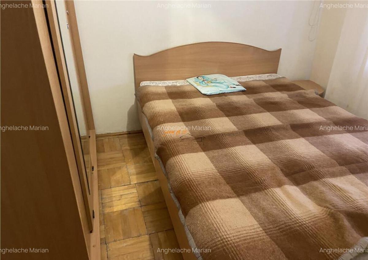 Apartament 3 camere , zona cartier Sud , 52 mp , decomandat - 10