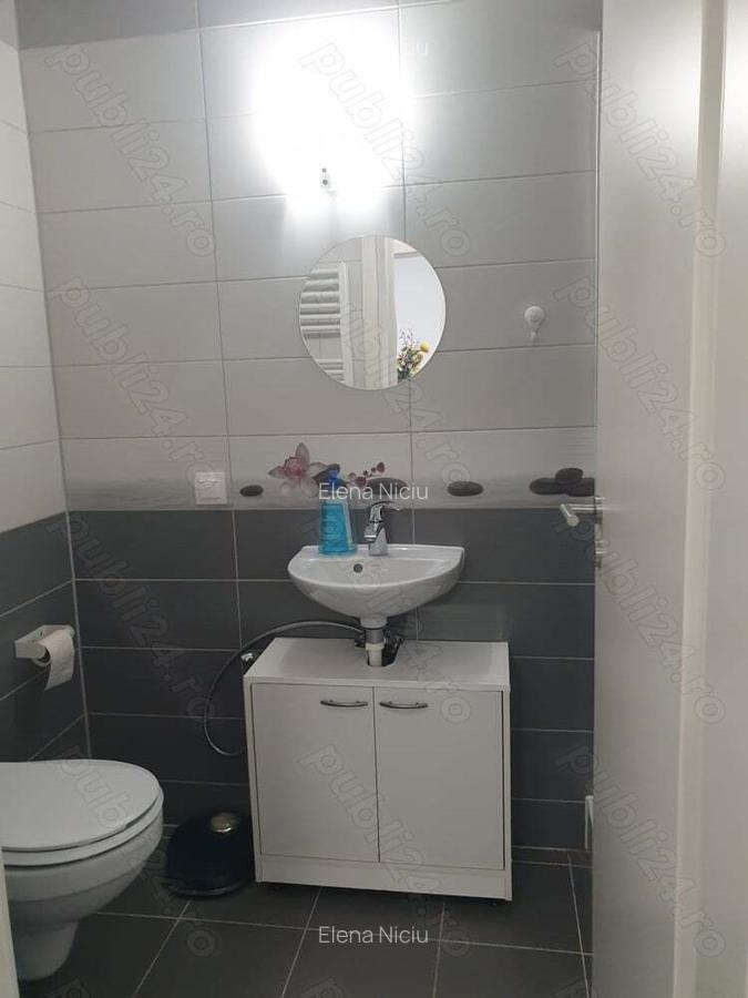 Inchiriez apart.3 camere, zona Coresi - 2