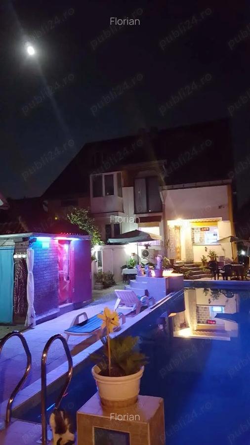 Marta Bibescu cu piscina si deschidere lac Mogosoaia - 3