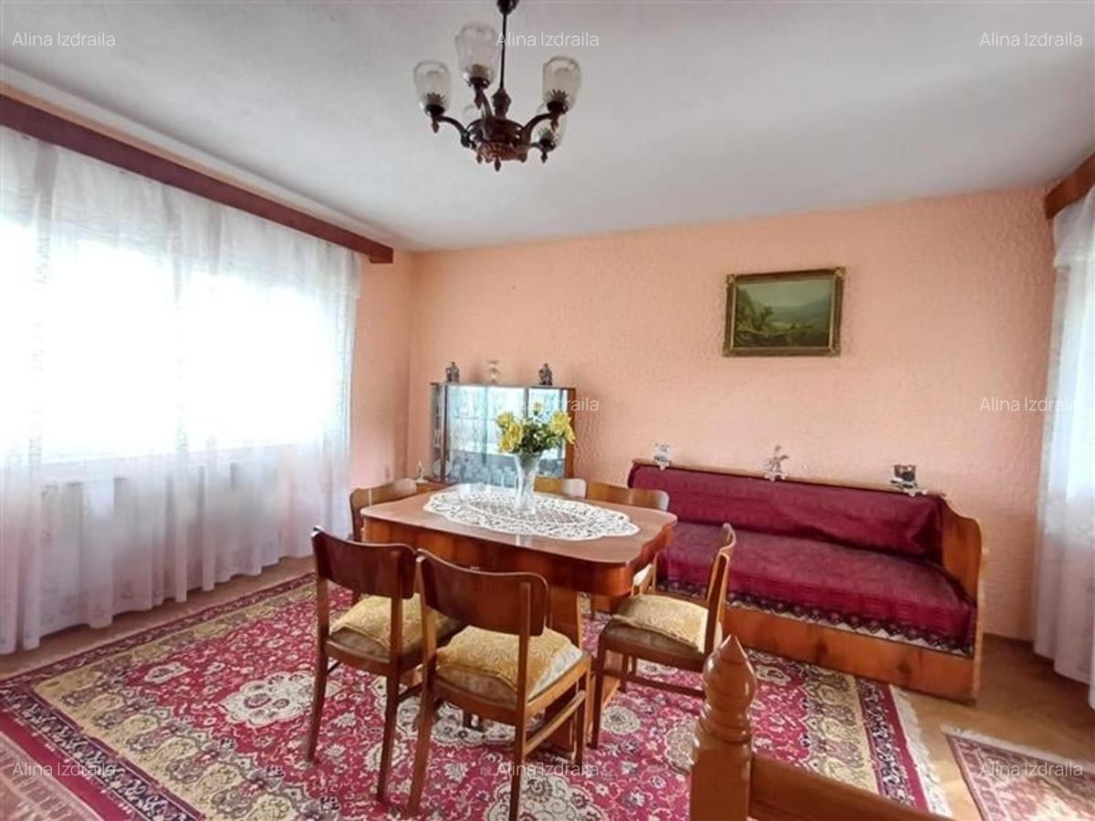 Casa deosebita stil clasic și modern  Str. Samuel Micu Talmaciu - 15