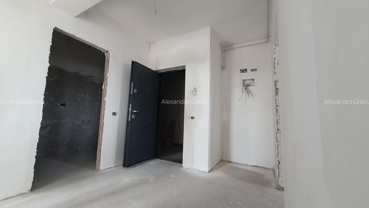 Apartament cu 3 camere decomandat în Apărătorii Patriei - 17