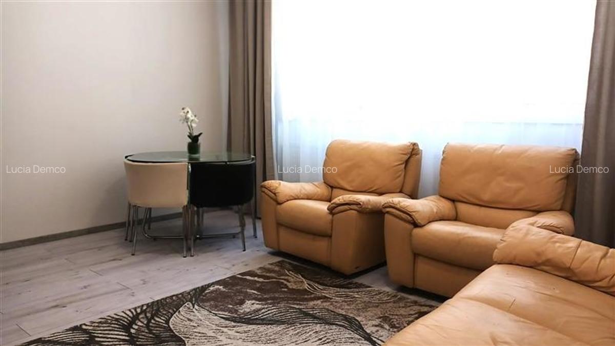 2 apartamente pretabile circuit turistic, Centrul istoric -Strada Postavarului - 13