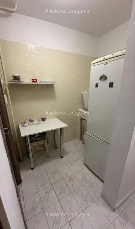 Apartament 2 camere / 43 mp / zona Bdul 1 Decembrie / AC / Parter / - 7